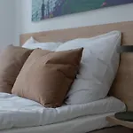 Beautiful 2-Bed In Top Location