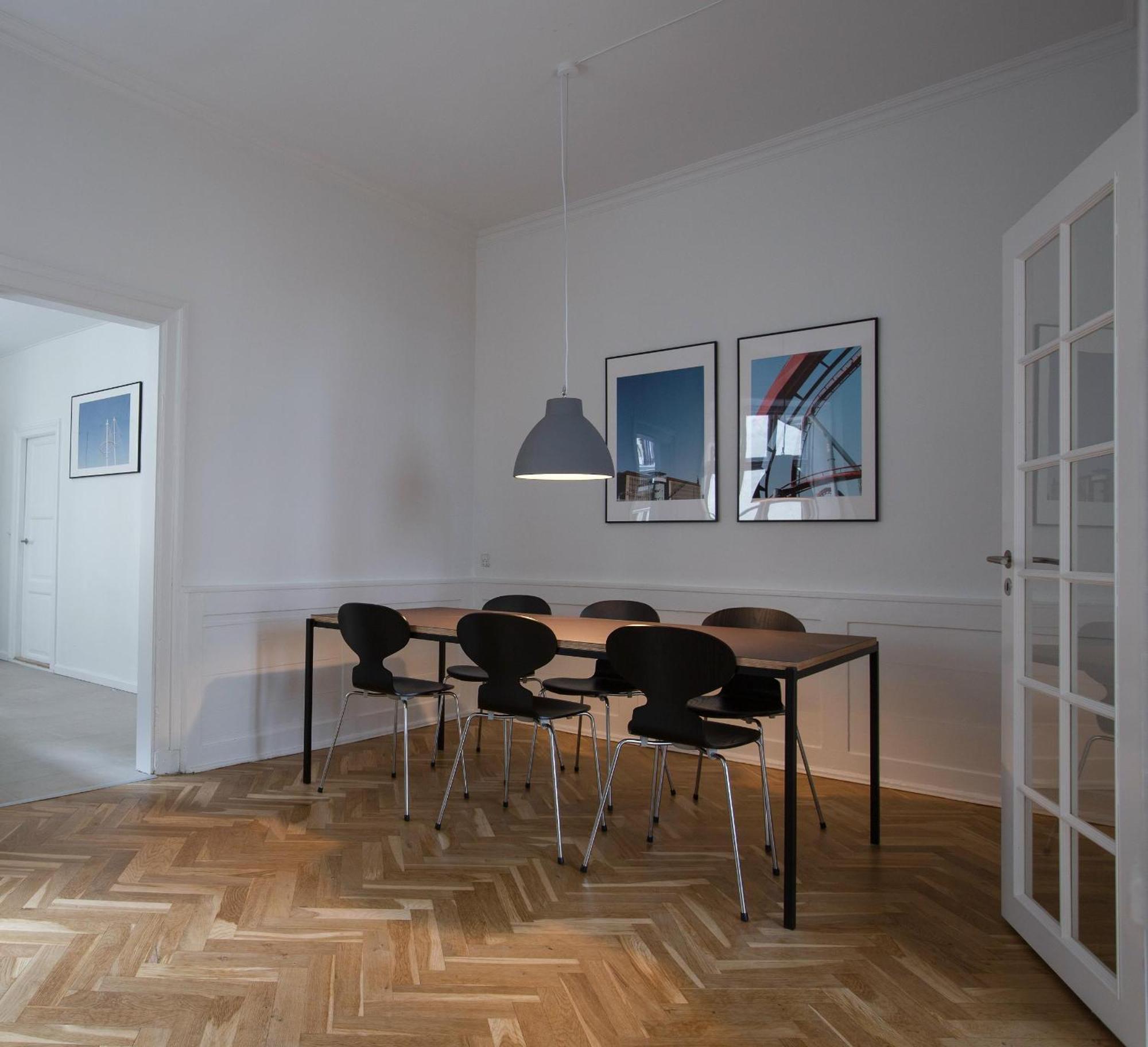 Beautiful 2-bed In Location *